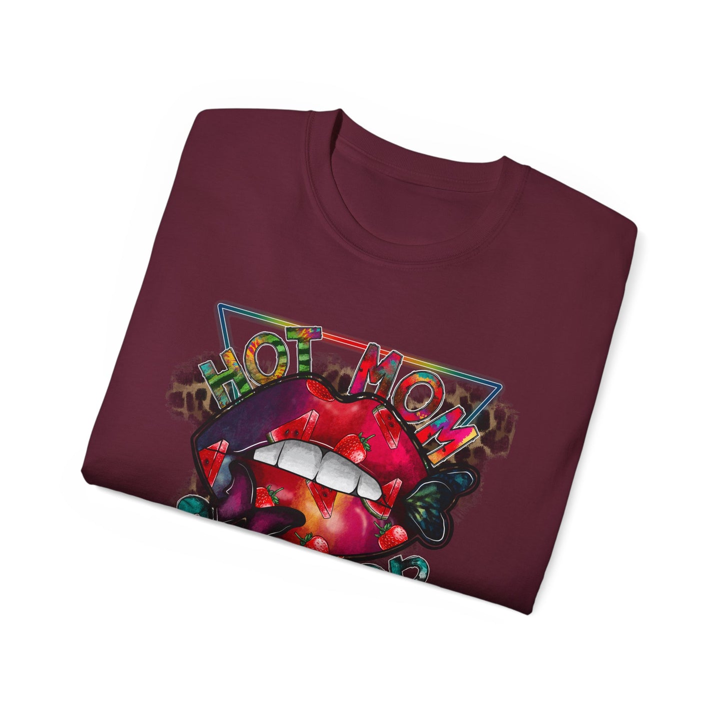 Hot Mom Summer T-Shirt / Trendy Graphic Tee / Bold Lip Print Shirt / Casual Summer Outfit / Fun Mom Gift Top