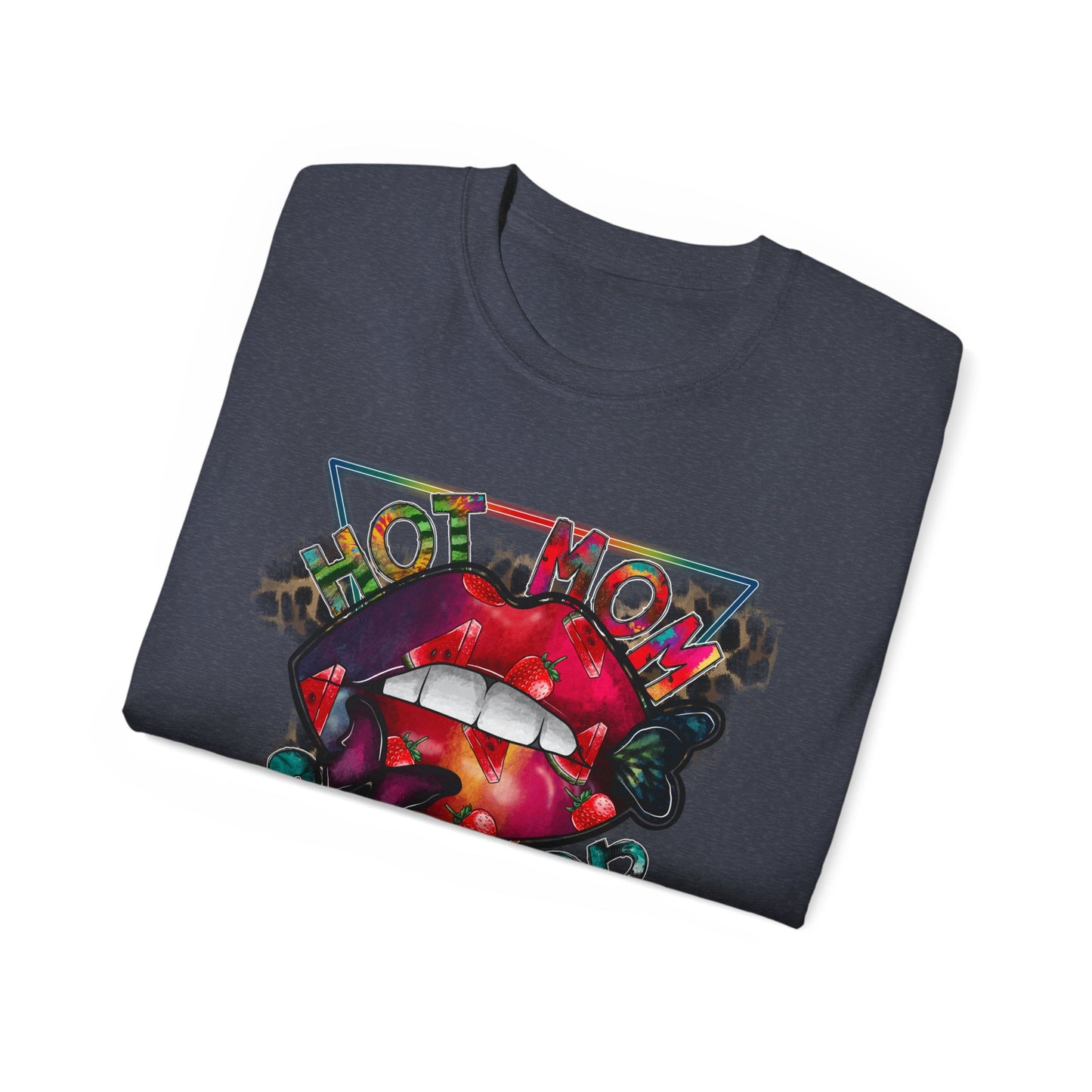 Hot Mom Summer T-Shirt / Trendy Graphic Tee / Bold Lip Print Shirt / Casual Summer Outfit / Fun Mom Gift Top
