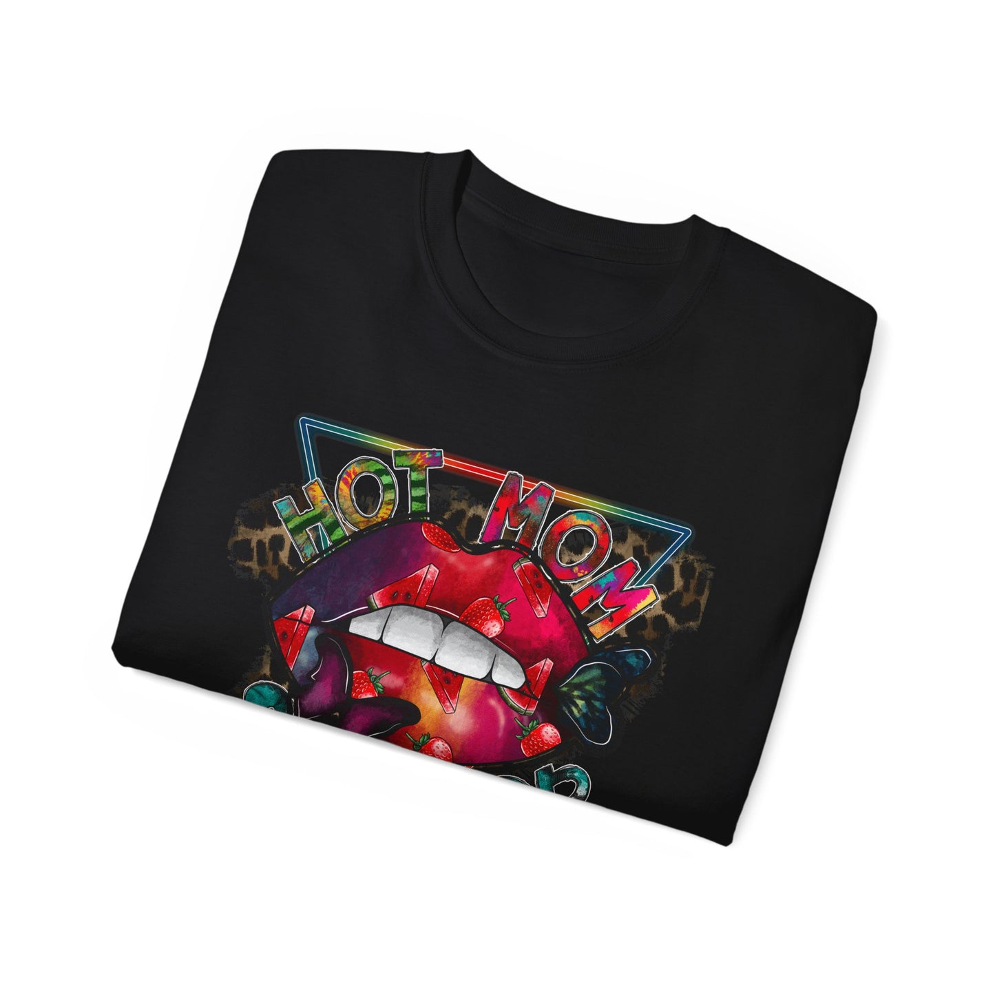 Hot Mom Summer T-Shirt / Trendy Graphic Tee / Bold Lip Print Shirt / Casual Summer Outfit / Fun Mom Gift Top