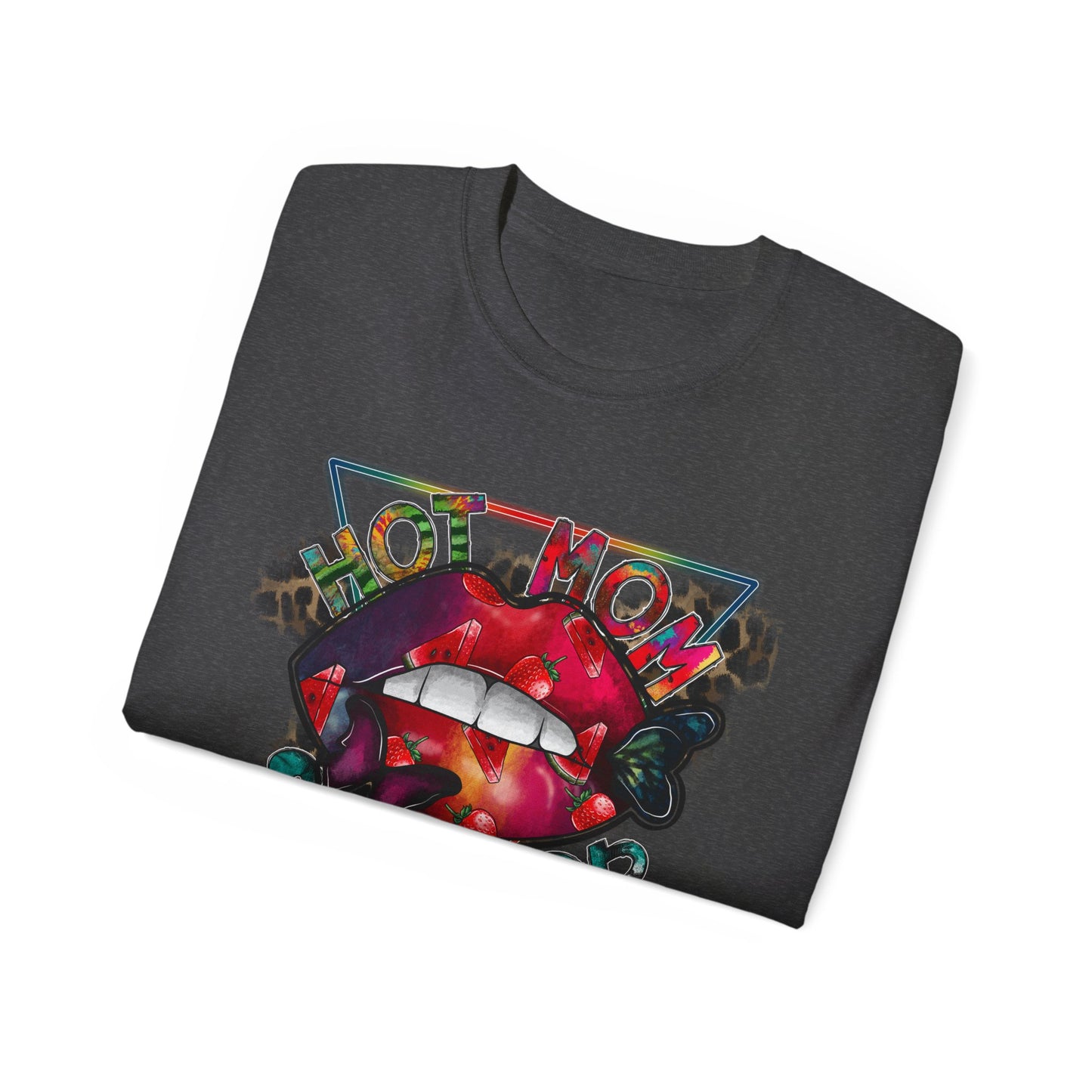 Hot Mom Summer T-Shirt / Trendy Graphic Tee / Bold Lip Print Shirt / Casual Summer Outfit / Fun Mom Gift Top